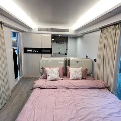 Discover the Perfect Combination of Style and Function End Prefabricated Capsule House